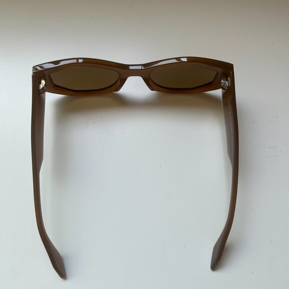 DIFF  Zoe Angular Sunglasses | Brown Frame | Polarized UV400 Brown Lenses | NEW - Picture 9 of 10